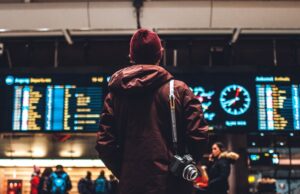 How to kill time at Airport How to kill time at airport