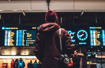 How to kill time at Airport How to kill time at airport