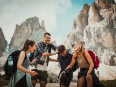 How to meet people while travelling solo How to meet people while travelling solo