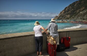 Travel Tips for Seniors Travel Tips for Seniors