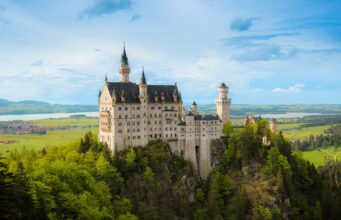 Most beautiful castles in the world Most beautiful castles in the world