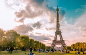 27 Facts you didn’t knew about Eiffel Tower Facts you didn't knew about Eiffel Tower